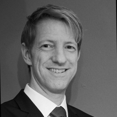 Holger Schmalz headshot